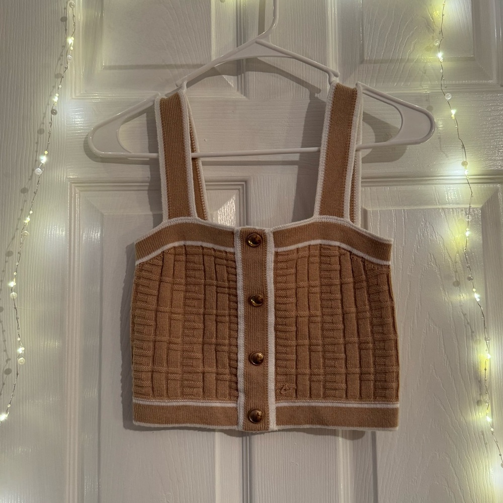 Tan Fitted Cropped Top with White Trim & Gold Buttons